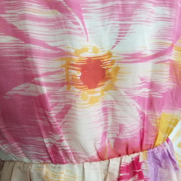 Be Seduced Silk Dress Size 6 - Picture 5 of 5